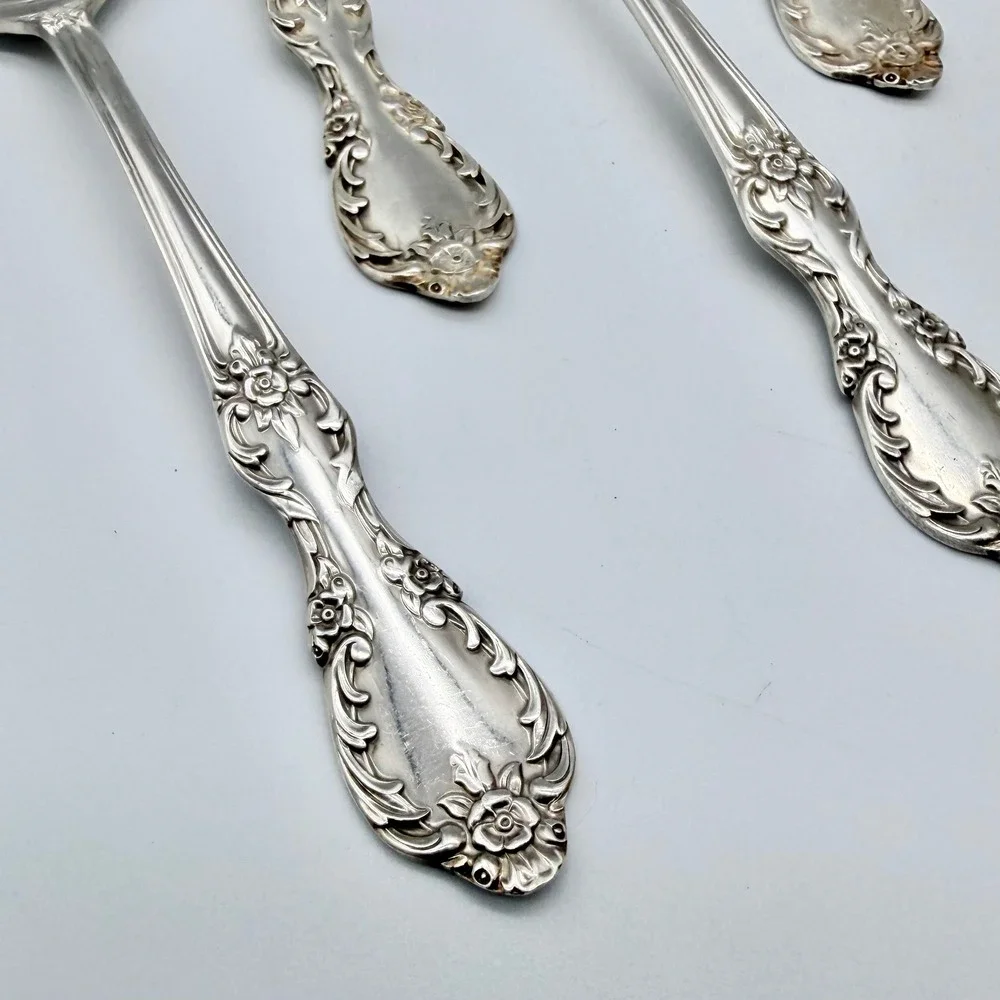WM Rogers Mfg Co Grand Elegance Tablespoons Silverplate Floral Set of 8